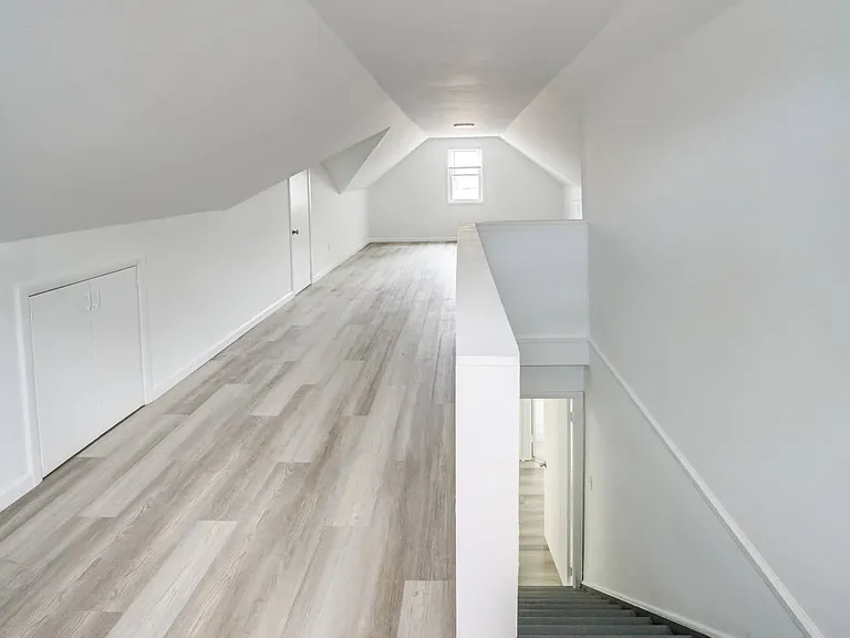1343 Victory Dr — Photo 3