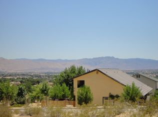 17941 Siskiyou Rd APT 4, Apple Valley, CA 92307