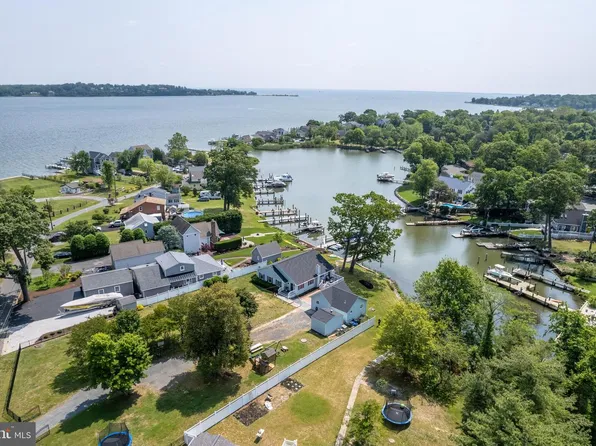 971 Forest Dr, Arnold, MD 21012