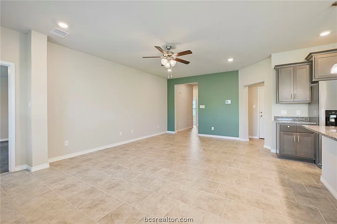 3 bed, 1531 sqft, $2,200 — Photo 3