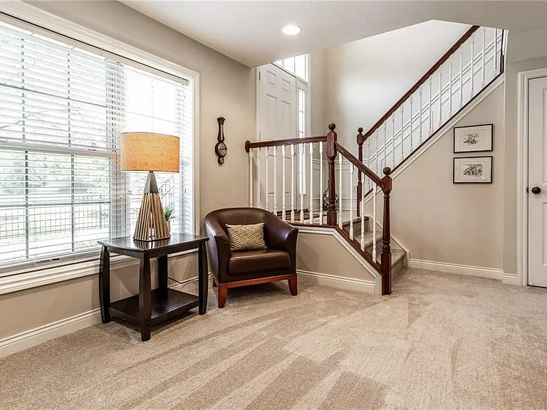 downstair basement/office
