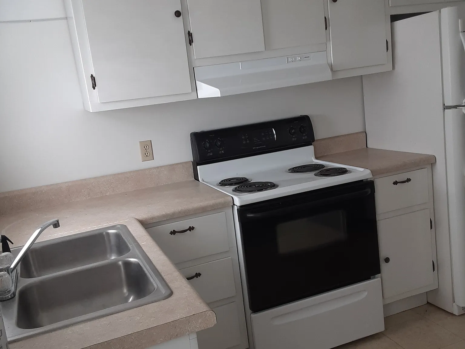 2 bed, 720 sqft, $975 — Photo 4