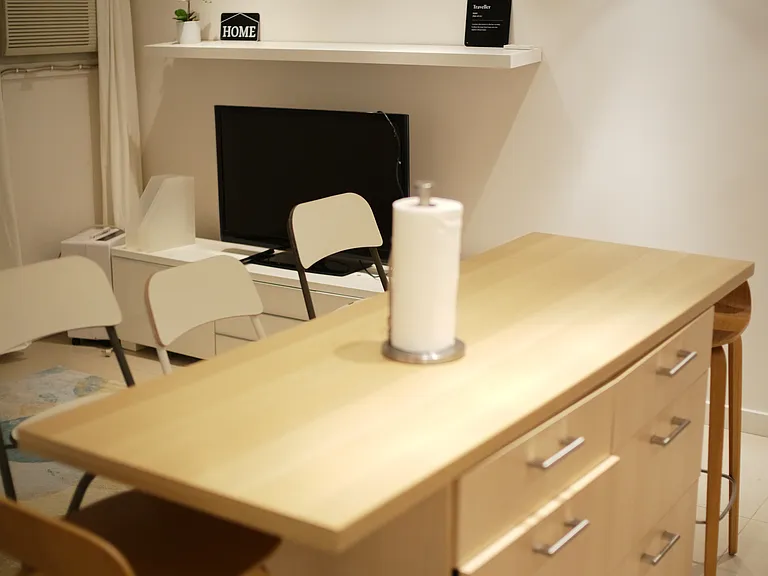 9 Manhattan Pl — Photo 18