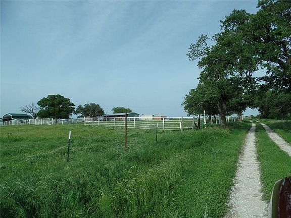 3rd image of 938 County Road 3838