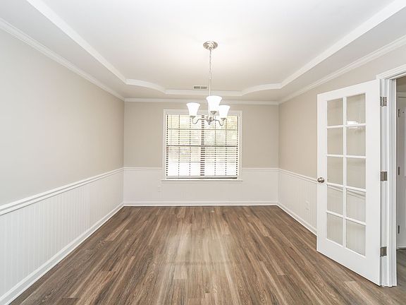 3rd image of 6539 Baird Ln