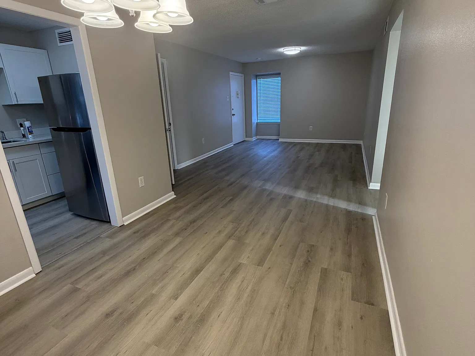 2 bed, 1100 sqft, $1,500 — Photo 2