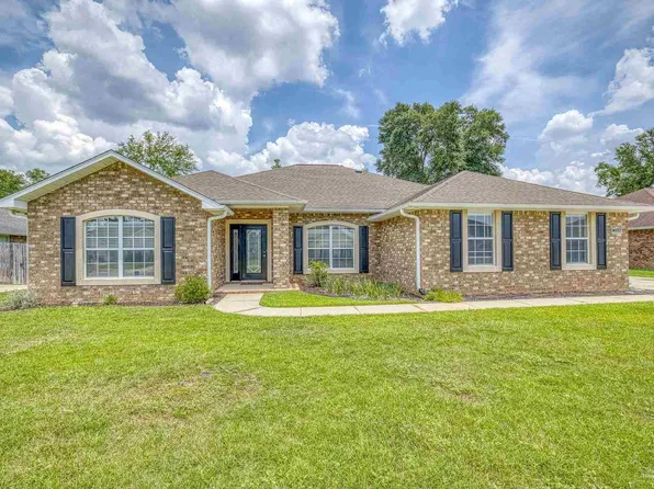 4451 Winners Gait Cir, Pace, FL 32571