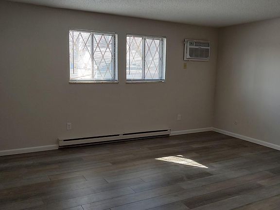 2nd image of 822 Lime City Rd #C