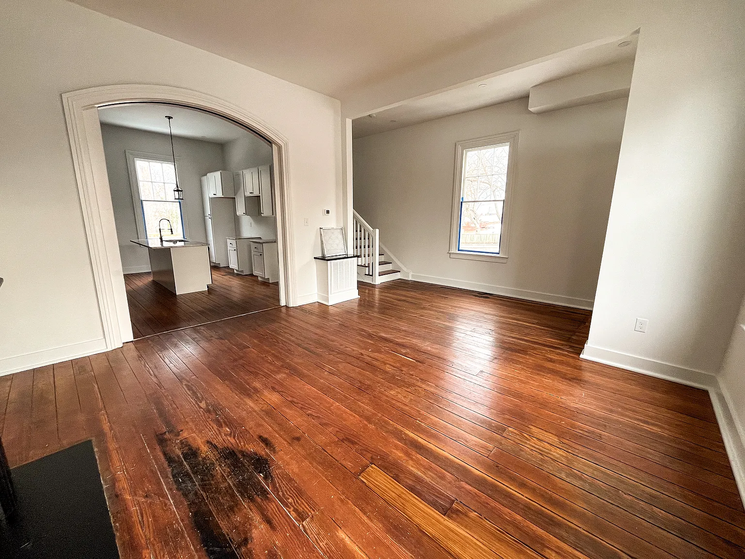 4 bed, 3338 sqft, $2,500 — Photo 4