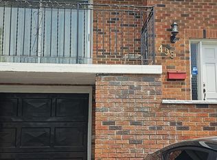 498 Meadows Blvd #BASEMENT, Mississauga, ON L4Z 1G6