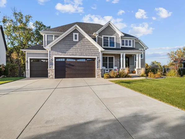 954 Schilling Dr, Crown Pt, IN 46307