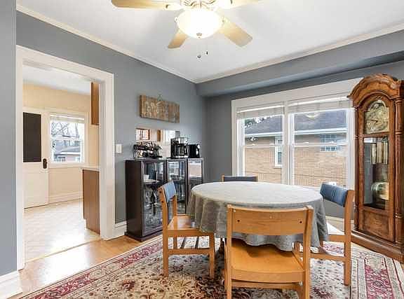 5th image of 115 N Tatge Ave