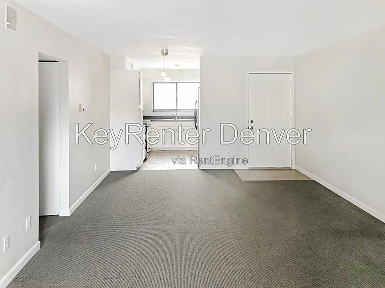 318 Wright St #202 — Photo 3