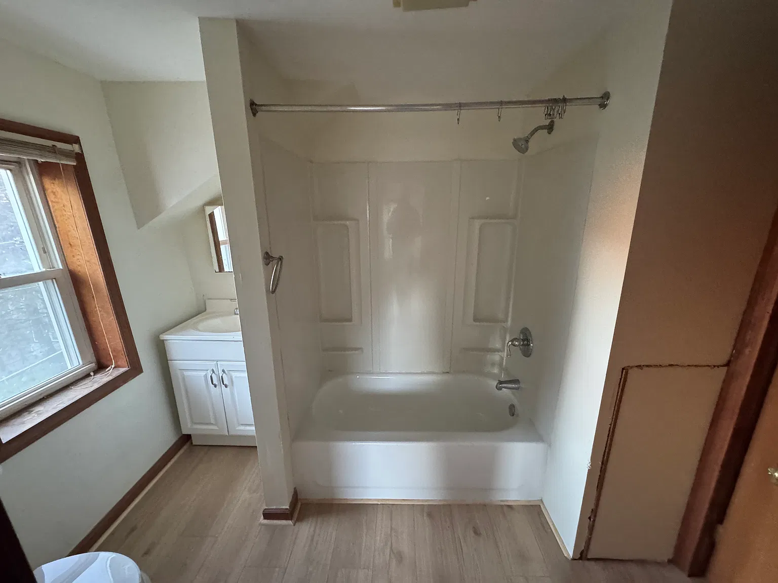 2 bed, $1,400 — Photo 3