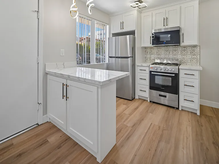 14420 Vista Real Apts — Photo 39