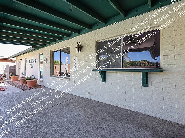 2466 W Onza Ave — Photo 44