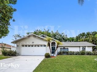 129 SE 25th Ter, Cape Coral, FL 33904