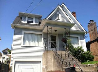 8227 16th Ave NE, Seattle, WA 98115