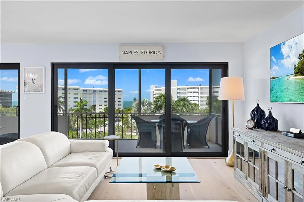 2 bed, 2.0 bath, 1312 sqft, $14,000 — Photo 4