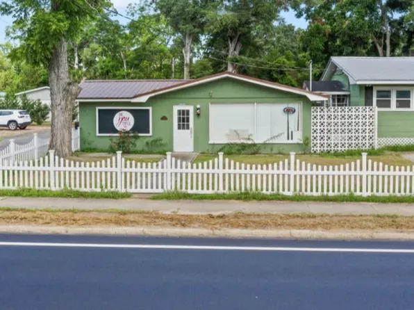 5395 Cotton St, Graceville, FL 32440