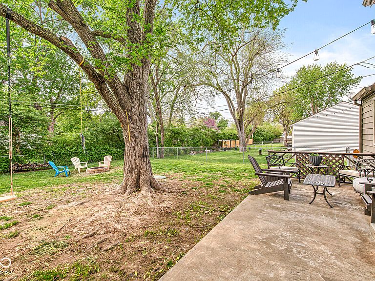 Listing photo 5