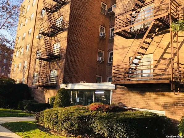 144-75 Melbourne Avenue #6G, Flushing, NY 11367