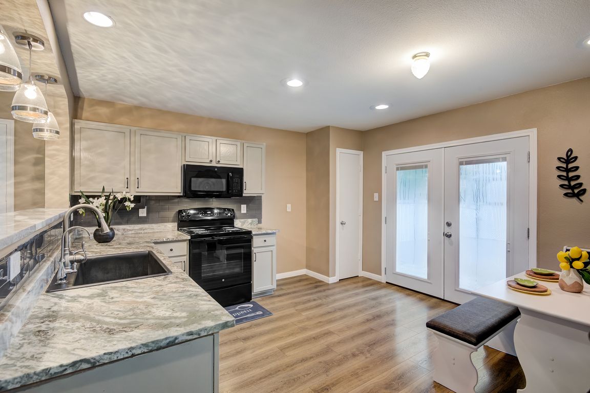 3515 SABINAL MAPLE, San Antonio, TX 78261 Zillow