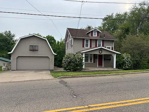 861 Cherry Rd NW Photo 1