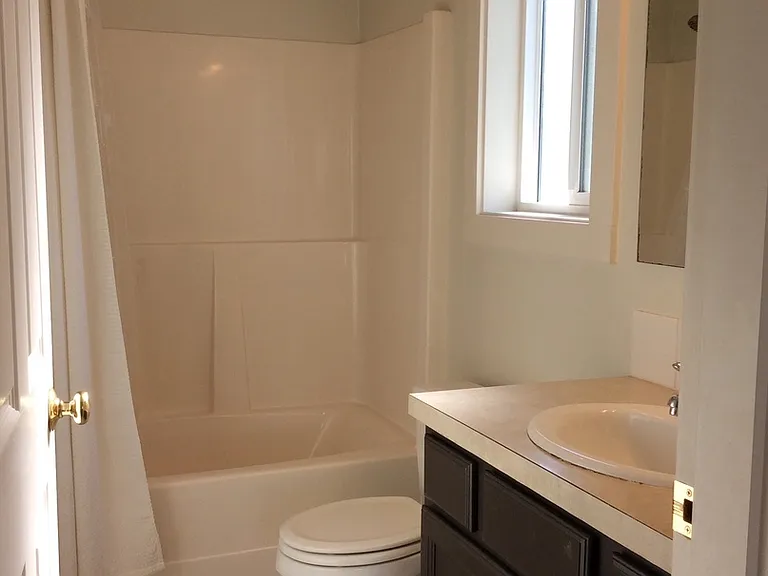 1511 Burrows Ct — Photo 18