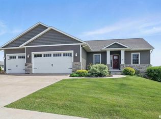 4241 Colorado Dr, Bettendorf, IA 52722