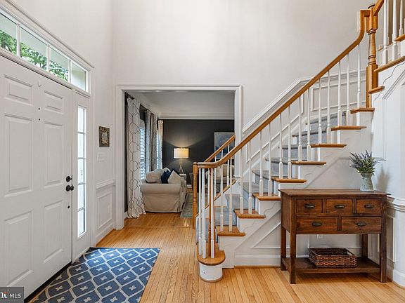 5th image of 9526 Claychin Ct