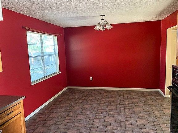3rd image of 391 Walking Horse Ln