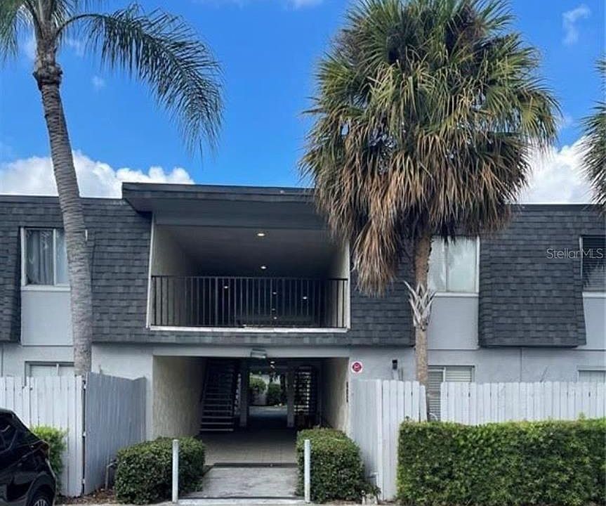 1st image of 1928 Conway Rd APT 17