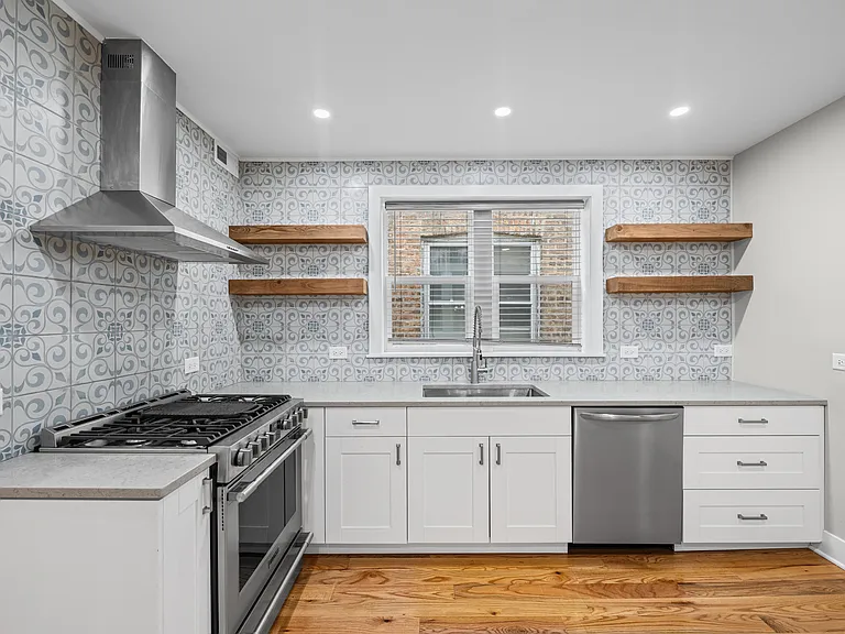 5010 N Major Ave #2 — Photo 9