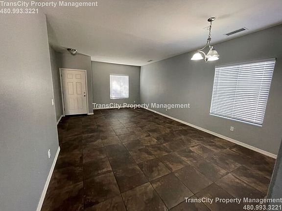 2nd image of 481 E Coachwhip Ct