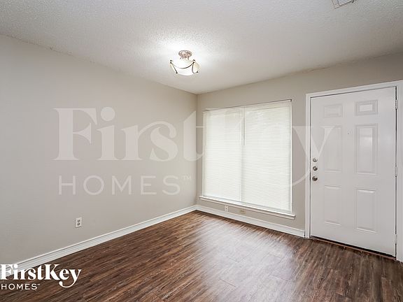 5th image of 809 Parkwest Blvd