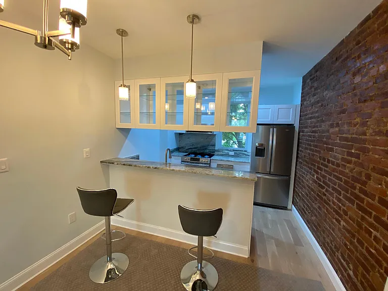 1417 Massachusetts Ave SE #6 — Photo 4