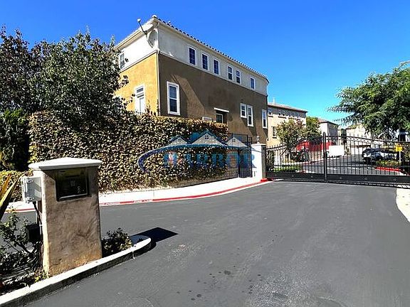 2nd image of 1322 Harmony Way