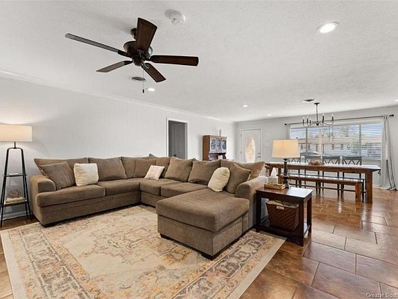 2nd image of 416 Dewald Ln