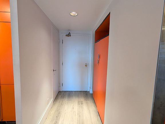 2nd image of 92 King St E #805