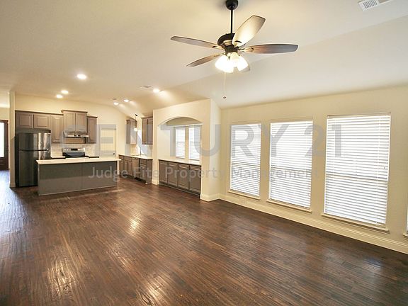 3rd image of 1532 Reagan Ave