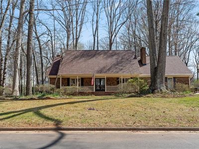 2006 La Dora Dr, High Point, NC, 27265