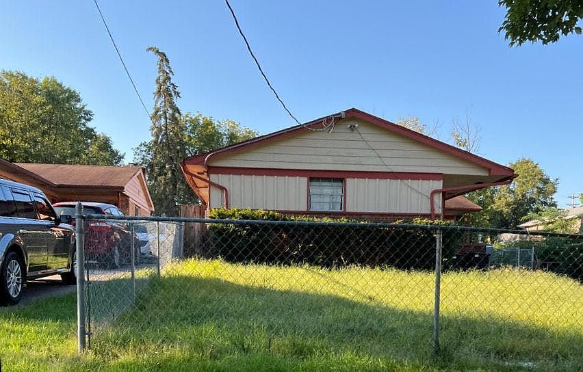 2nd image of 3813 Dunloe Ave