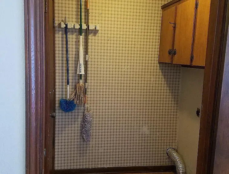 102 Wells St — Photo 18