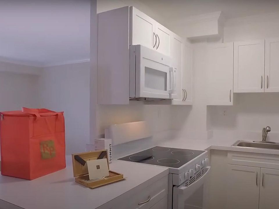 1st image of 2 Regency Plz APT 303