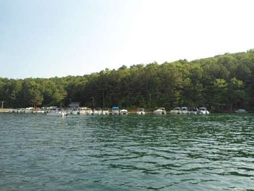5th image of 105 Lakeview Cir
