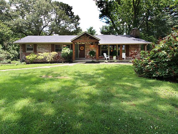 3rd image of 7908 Bennington Dr