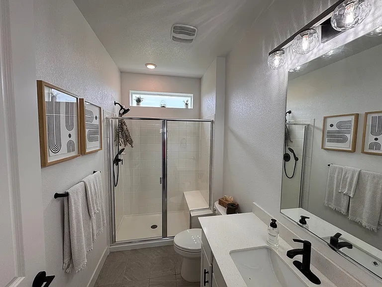 1710 Westport Ave — Photo 13