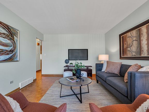 5th image of 5040 Michigan Ave