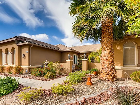 3rd image of 7758 Villa Del Mar Ave